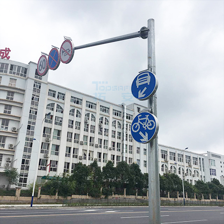 太陽能限速交通標(biāo)志牌